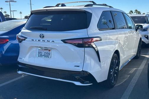 2025 Toyota Sienna XSE 7 Passenger