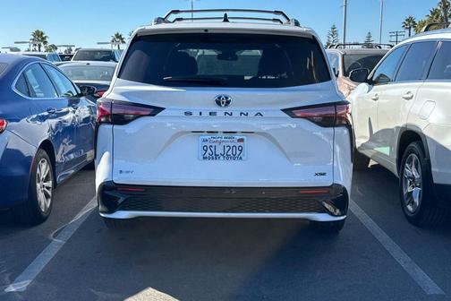 2025 Toyota Sienna XSE 7 Passenger