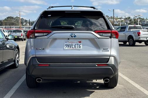2024 Toyota RAV4 Hybrid XLE Premium