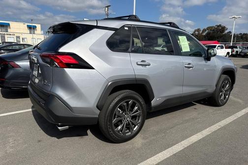 2024 Toyota RAV4 Hybrid XLE Premium