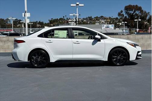 2025 Toyota Corolla Hybrid SE