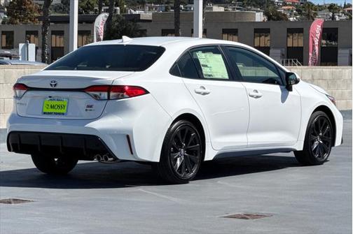 2025 Toyota Corolla Hybrid SE