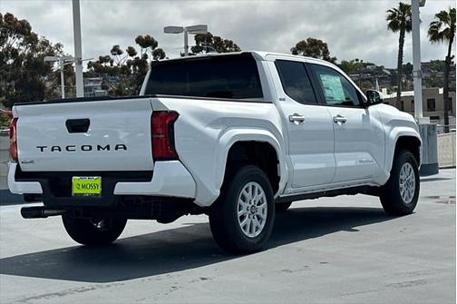 2025 Toyota Tacoma SR5