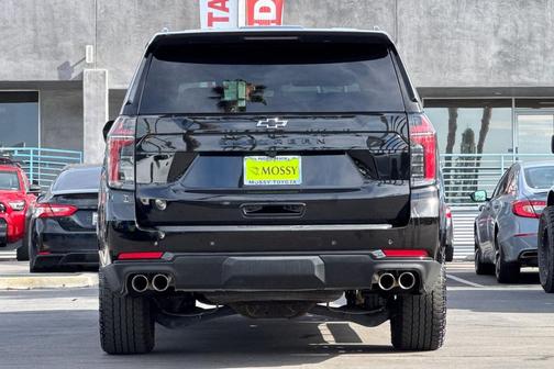 2025 Chevrolet Suburban 4WD Z71