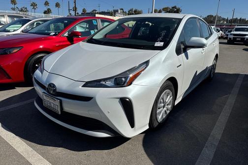 2021 Toyota Prius LE