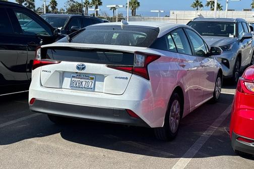 2021 Toyota Prius LE