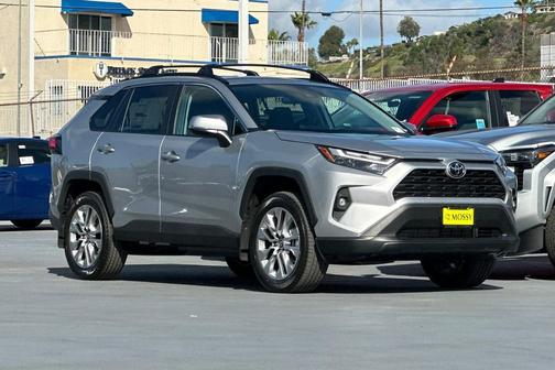 2025 Toyota RAV4 XLE Premium