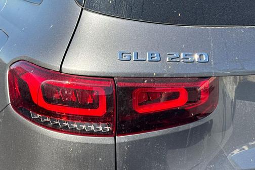 2023 Mercedes-Benz GLB 250 4MATIC