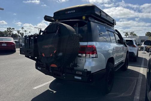 2019 Toyota Land Cruiser Base