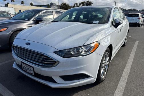 2017 Ford Fusion Hybrid SE
