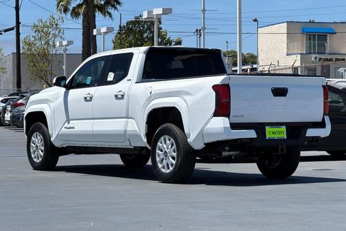 2025 Toyota Tacoma SR5