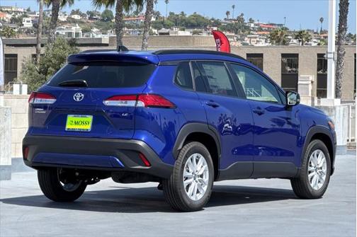2025 Toyota Corolla Cross LE