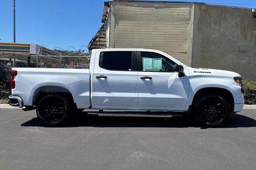 2025 Chevrolet Silverado 1500 Custom