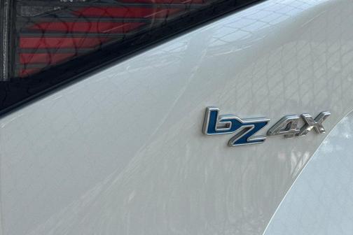 2023 Toyota bZ4X XLE