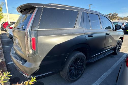 2022 Cadillac Escalade Luxury