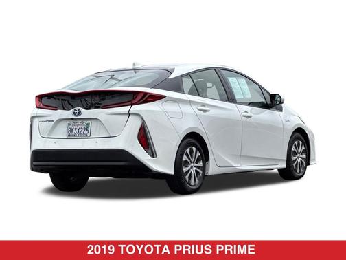 Blizzard Pearl 2019 Toyota Prius Prime Advanced