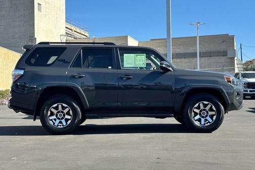 2024 Toyota 4Runner TRD Off Road Premium