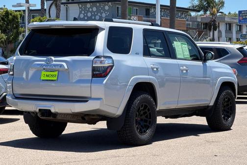 2024 Toyota 4Runner SR5