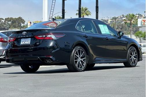2023 Toyota Camry SE