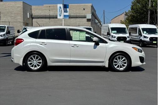 2013 Subaru Impreza 2.0i Premium