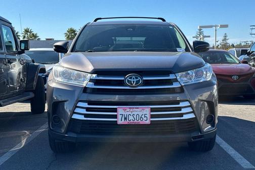 2017 Toyota Highlander LE I4