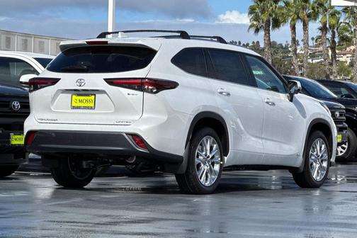 2025 Toyota Highlander Hybrid Limited