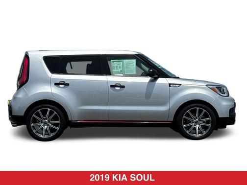 Bright Silver 2019 Kia Soul !