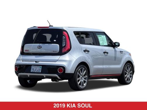 Bright Silver 2019 Kia Soul !