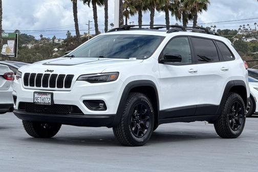 Bright White Clearcoat 2022 Jeep Cherokee X 4x4