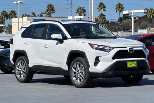 2025 Toyota RAV4 XLE Premium