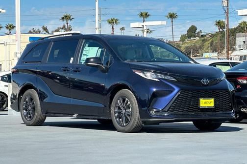 2026 Toyota Sienna XSE 7 Passenger