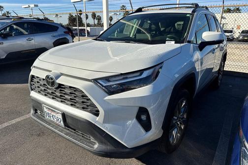 2022 Toyota RAV4 XLE Premium