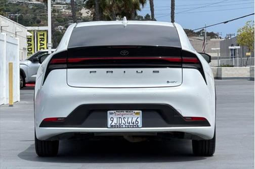 2023 Toyota Prius LE