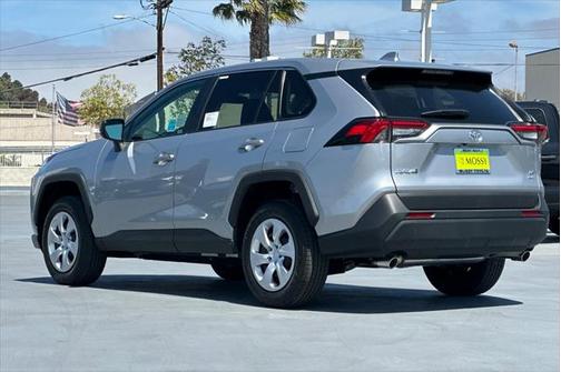 2025 Toyota RAV4 LE