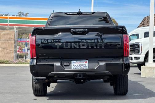 2025 Toyota Tundra Platinum