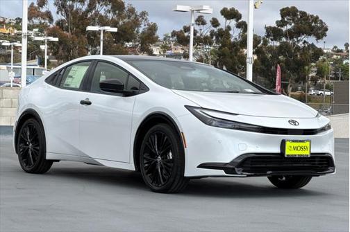 2025 Toyota Prius L
