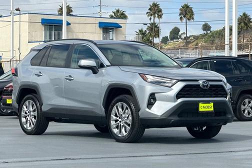 2025 Toyota RAV4 XLE Premium