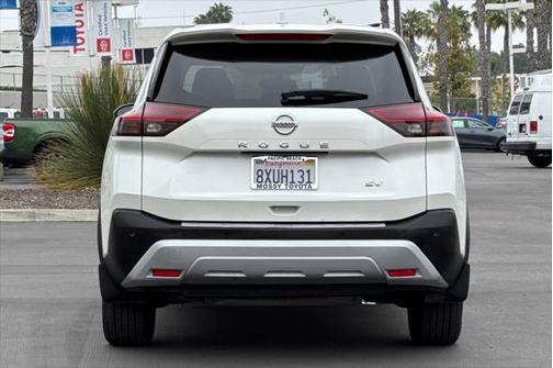 2021 Nissan Rogue SV
