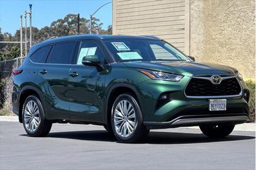 2023 Toyota Highlander Platinum