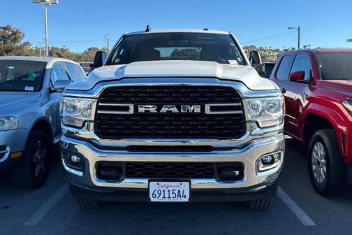 2024 RAM 2500 Big Horn Crew Cab 4x4 6'4' Box