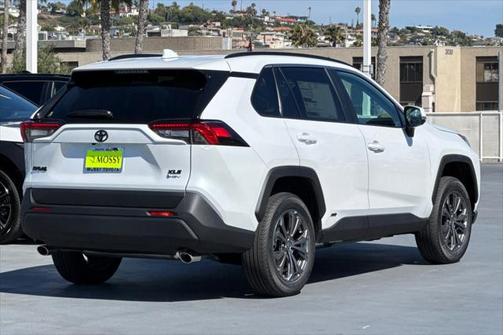 2025 Toyota RAV4 Hybrid XLE Premium