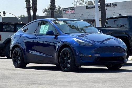 2024 Tesla Model Y Long Range Dual Motor All-Wheel Drive