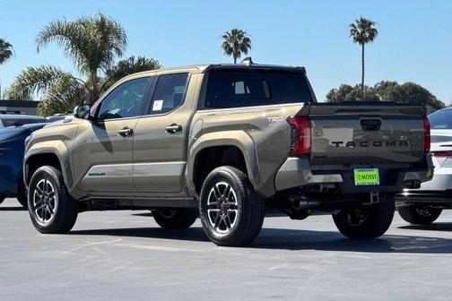 2026 Toyota Tacoma Hybrid TRD Sport