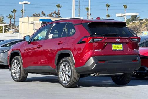 2025 Toyota RAV4 XLE Premium