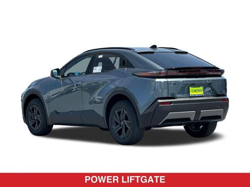 Overcast 2026 Toyota C-HR SE