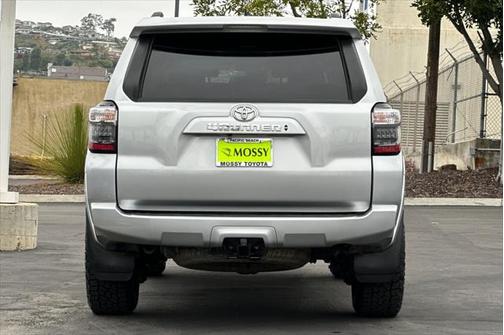 2024 Toyota 4Runner SR5