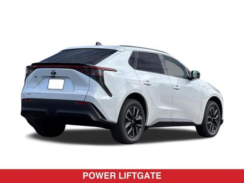Wind Chill Pearl 2026 Toyota bZ XLE Plus