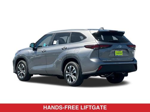 Heavy Metal 2026 Toyota Highlander Hybrid XLE