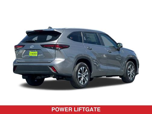 Heavy Metal 2026 Toyota Highlander Hybrid XLE