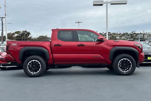 2025 Toyota Tacoma Hybrid TRD Off Road